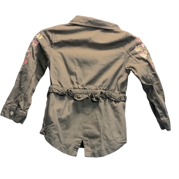 Little Lass girl's green jacket with embroidered floral accents, size 5 & 6 - Picture 2 of 9